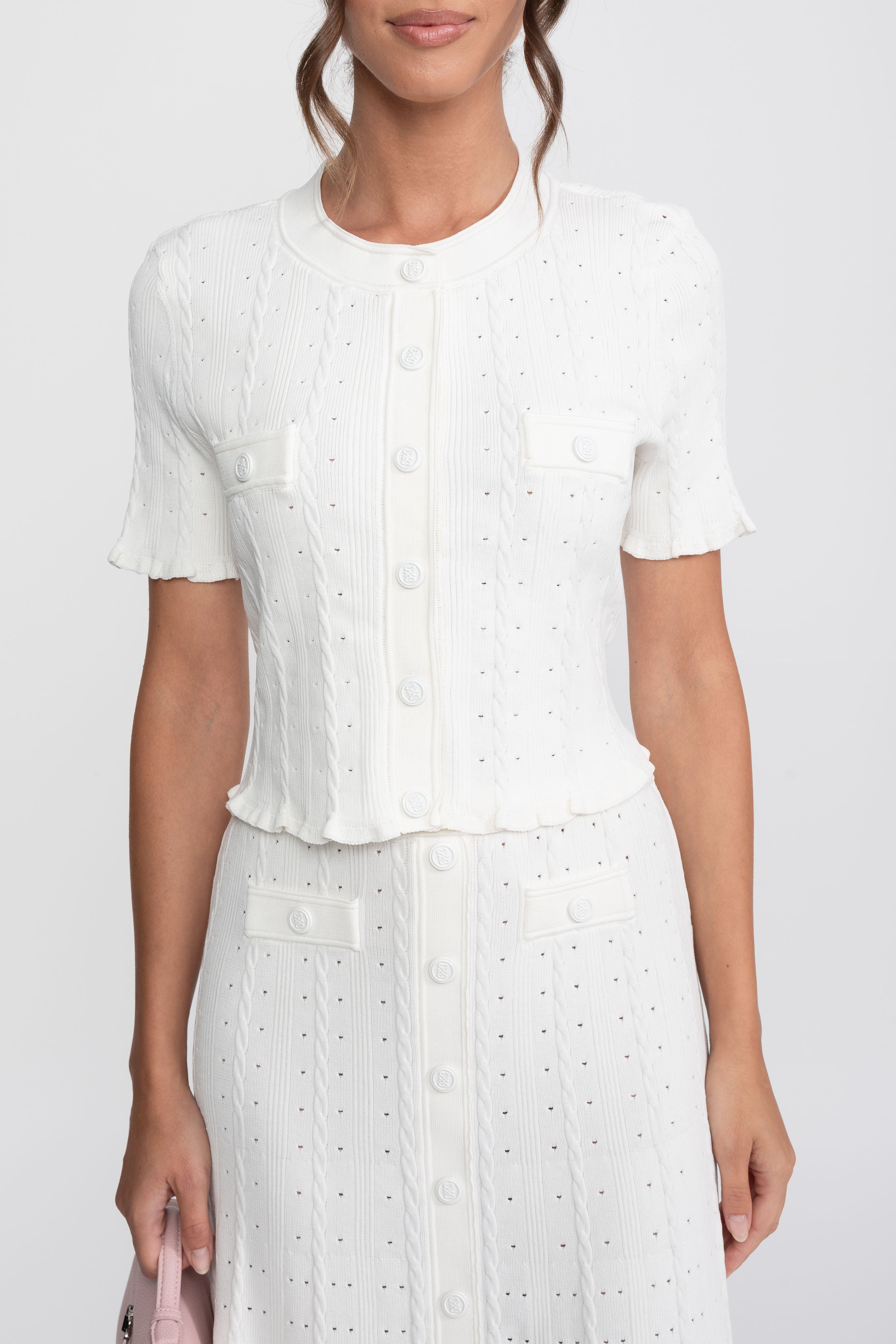 Set Co-Ord din tricot cu textură ribbed, cu cardigan cu închidere frontală cu nasturi și fustă maxi asortată - Alb 