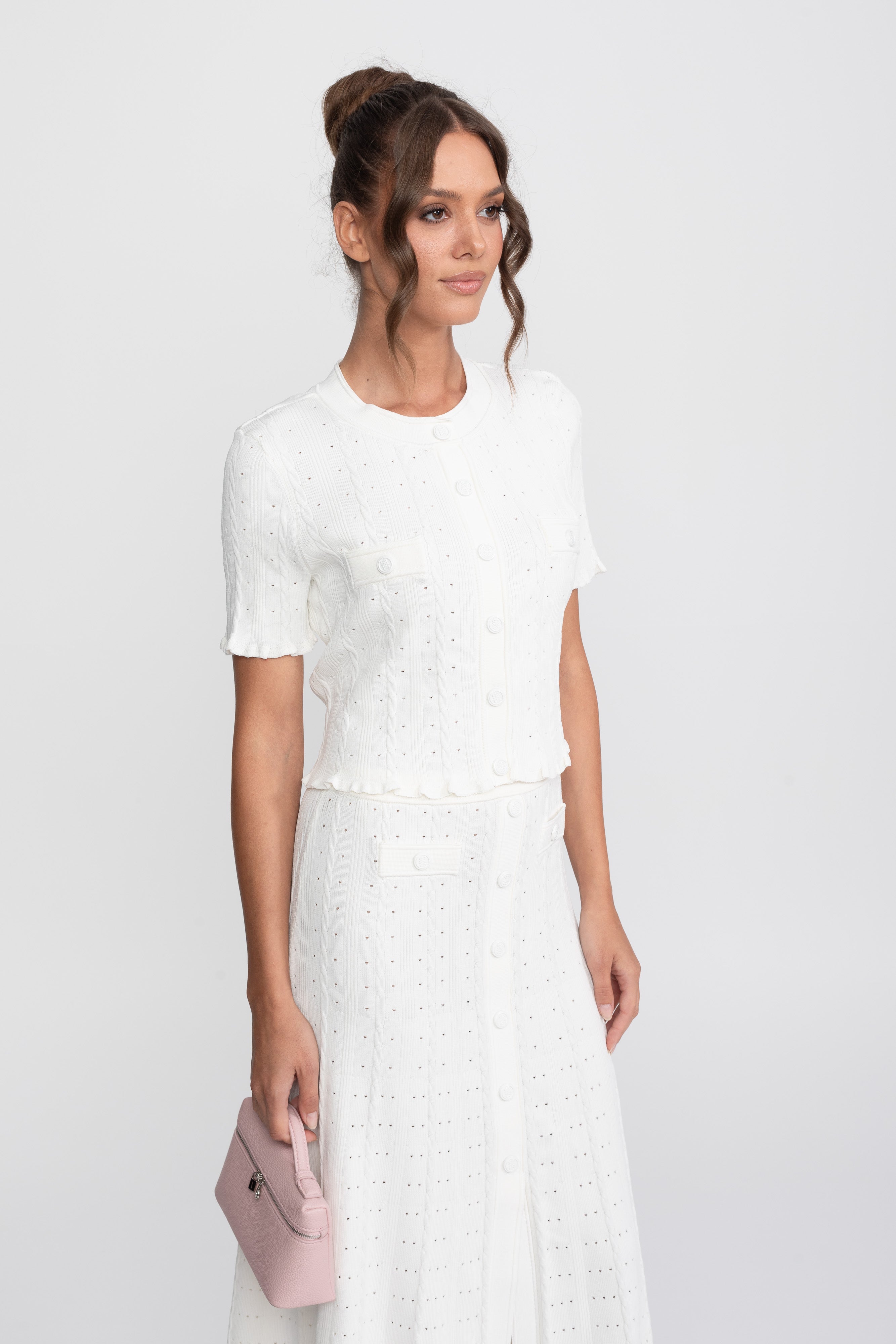 Set Co-Ord din tricot cu textură ribbed, cu cardigan cu închidere frontală cu nasturi și fustă maxi asortată - Alb 
