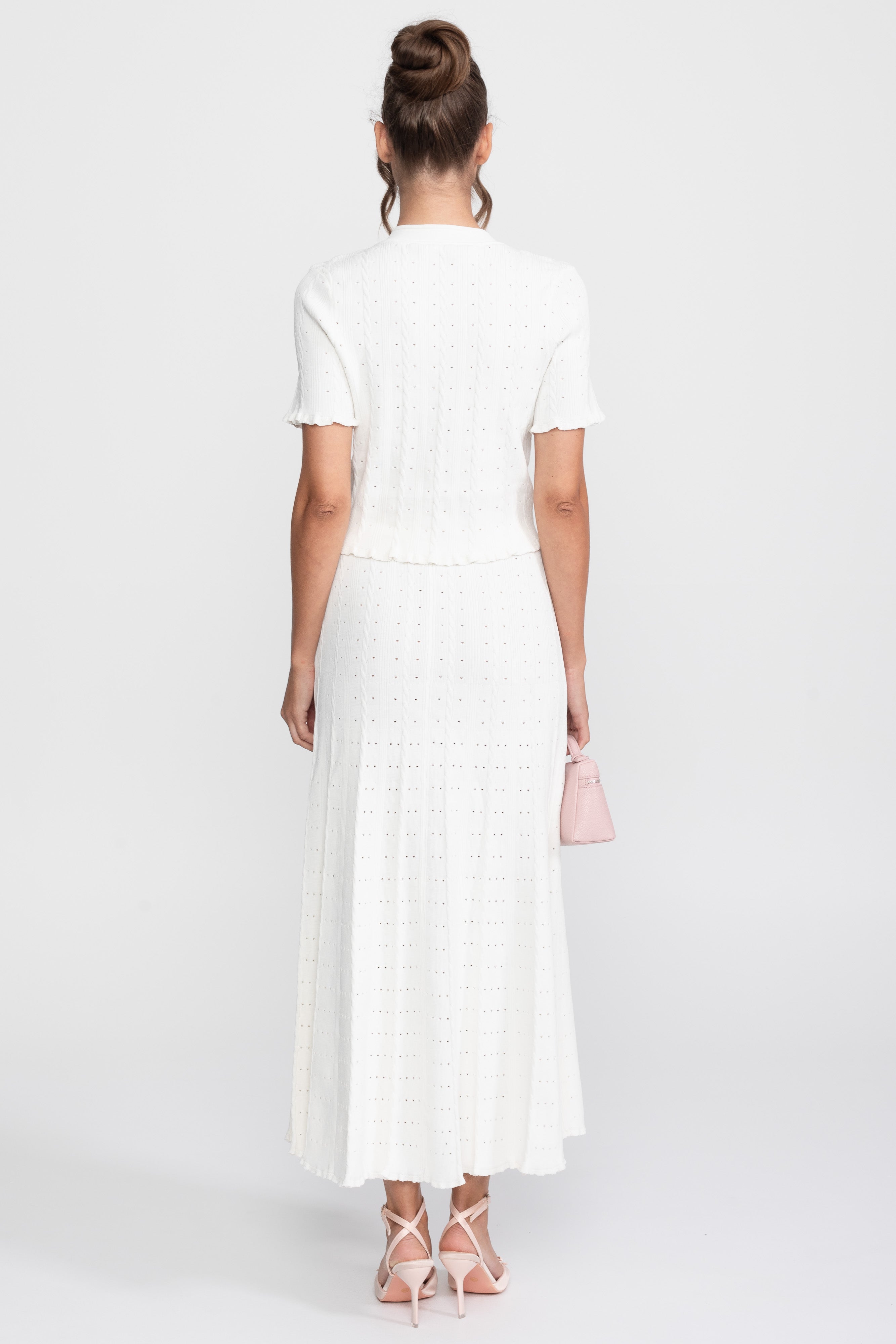 Set Co-Ord din tricot cu textură ribbed, cu cardigan cu închidere frontală cu nasturi și fustă maxi asortată - Alb 