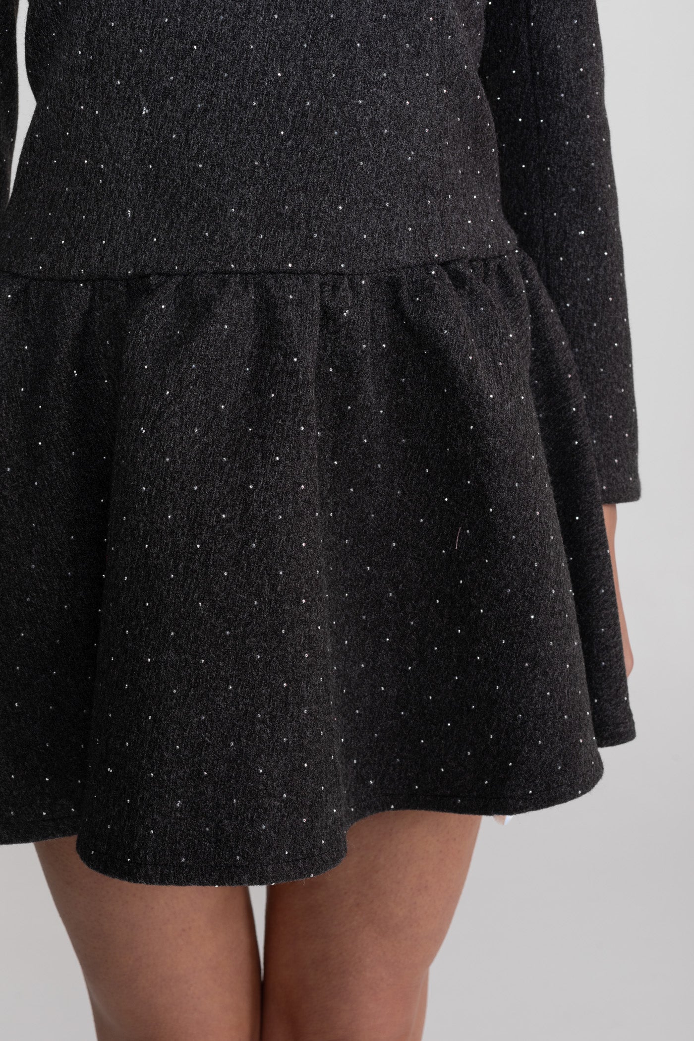 Rochie mini cu mâneci lungi și suprapunere de pelerină detașabilă - Charcoal 