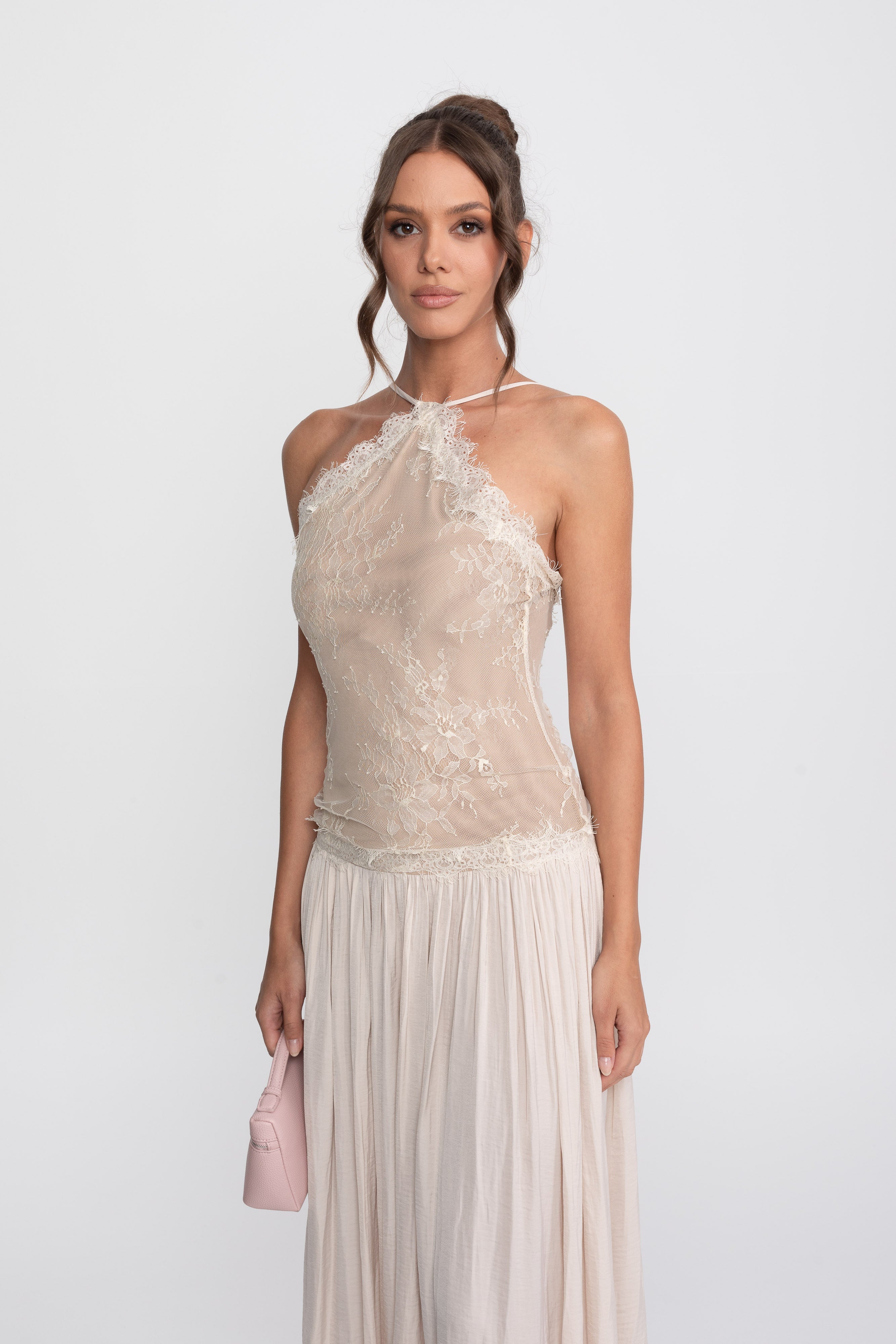 Rochie maxi fără mâneci cu halter din dantelă și fustă plisată - Cream 