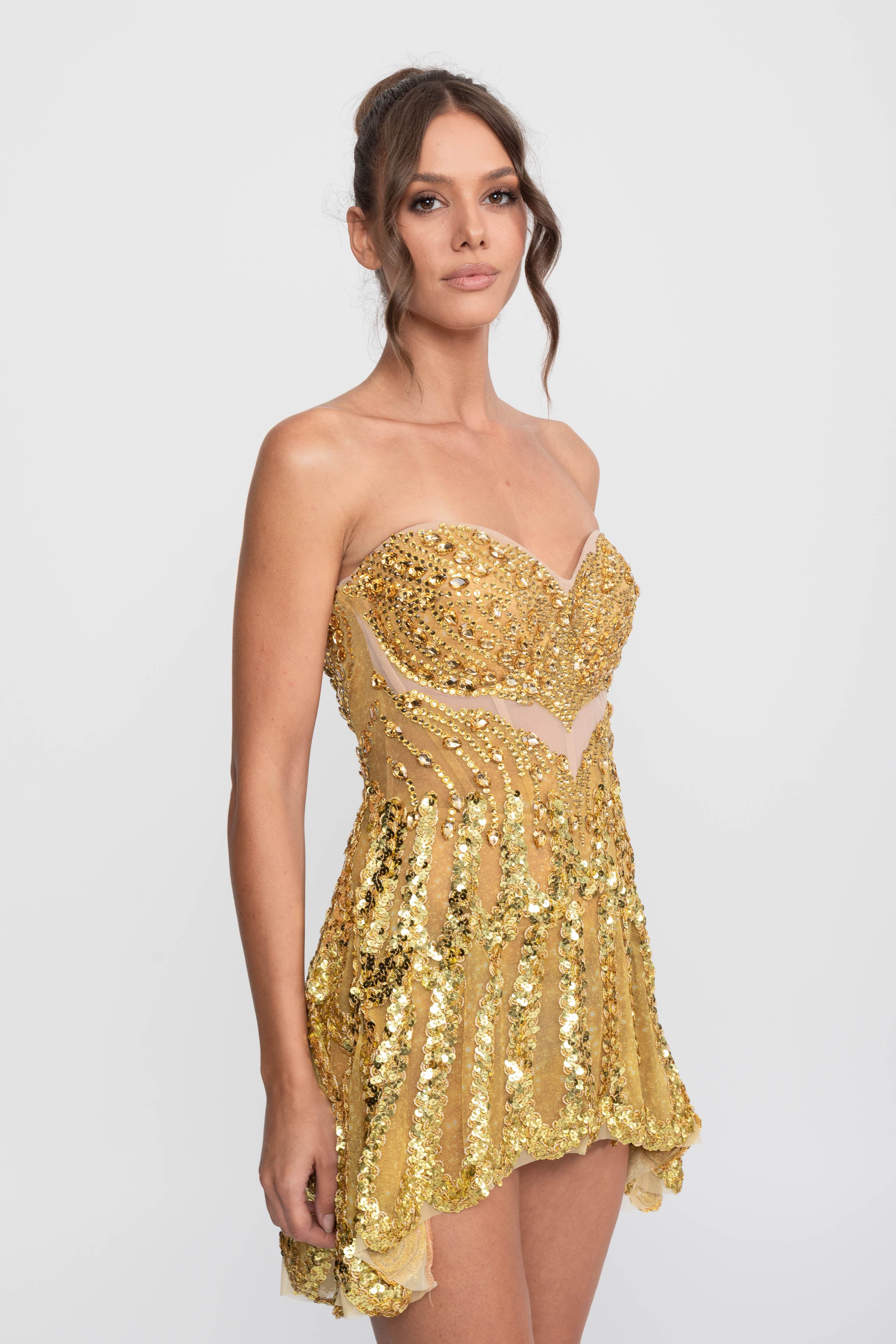 Rochie mini fit-and-flare cu aplicații de bijuterii și decolteu sweetheart - Auriu 