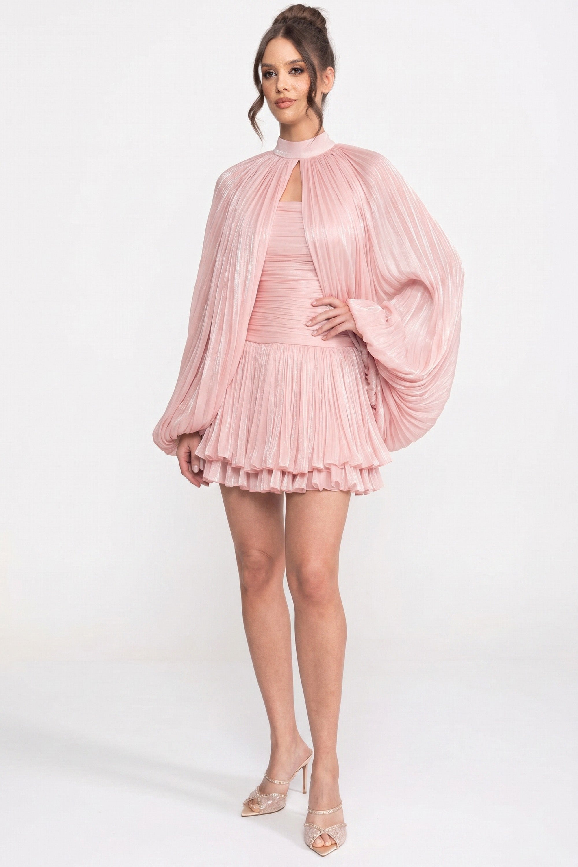 Rochie mini cu guler înalt, mâneci balon și fustă plisată - roz 