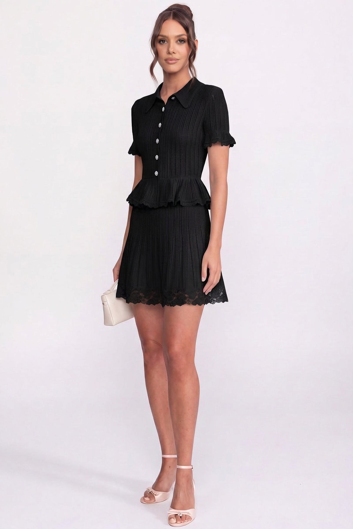 Set cu top cu guler polo și nasturi și mini fustă - Negru 