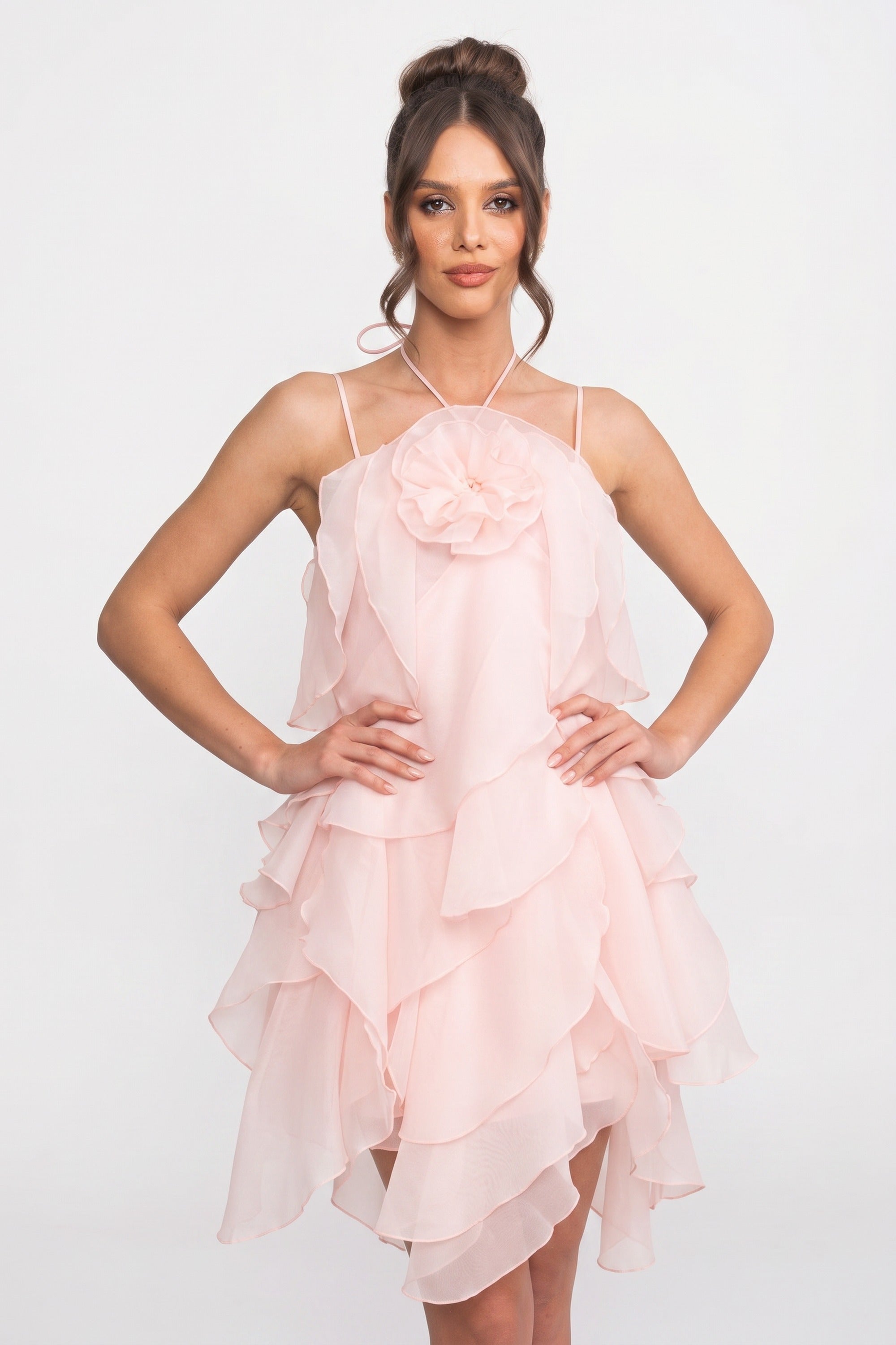 Rochie mini cu volane stratificate și guler halter cu flori 3D - Roz 